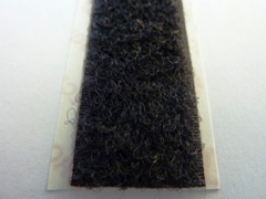 Flauschband mit Hotmeltklebemasse 25m x 100mm schwarz